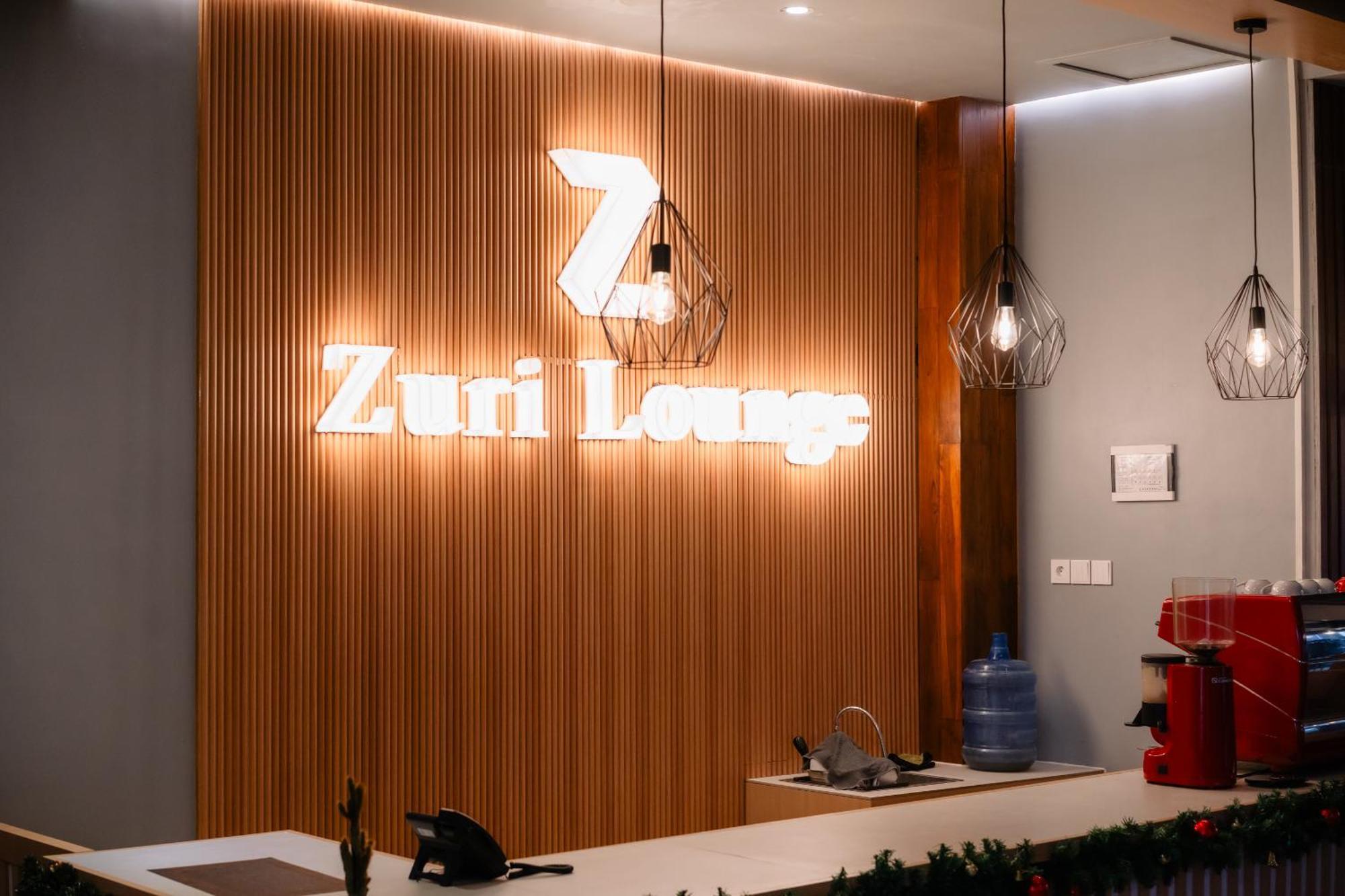 Zasgo Hotel Labuan Bajo Exterior photo