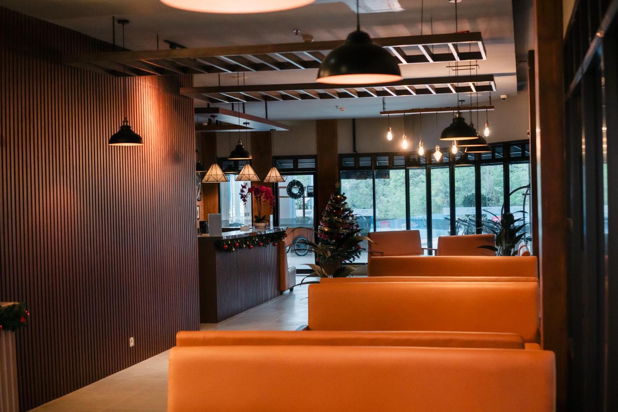 Zasgo Hotel Labuan Bajo Exterior photo