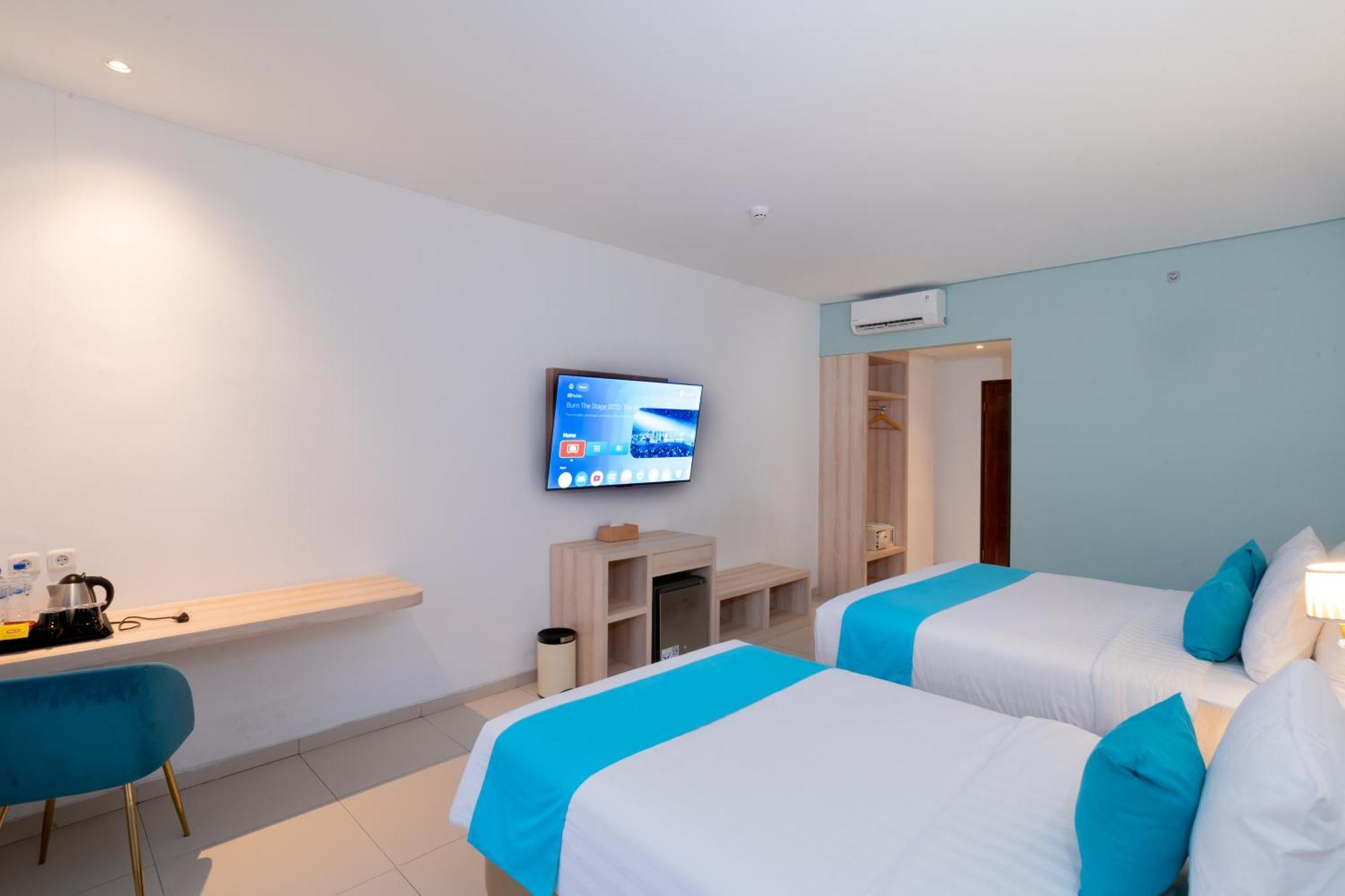 Zasgo Hotel Labuan Bajo Exterior photo