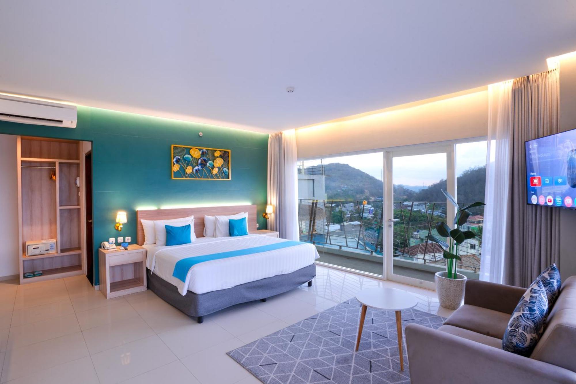 Zasgo Hotel Labuan Bajo Exterior photo