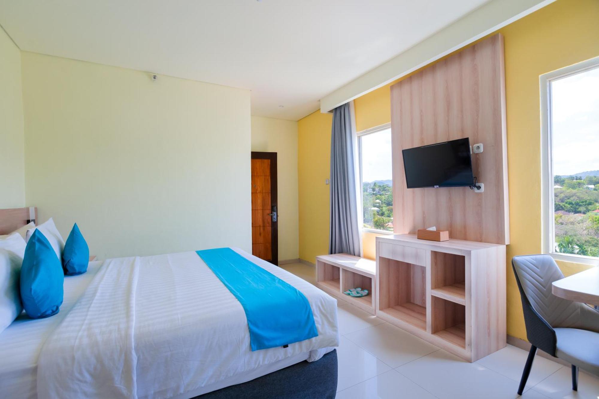 Zasgo Hotel Labuan Bajo Exterior photo