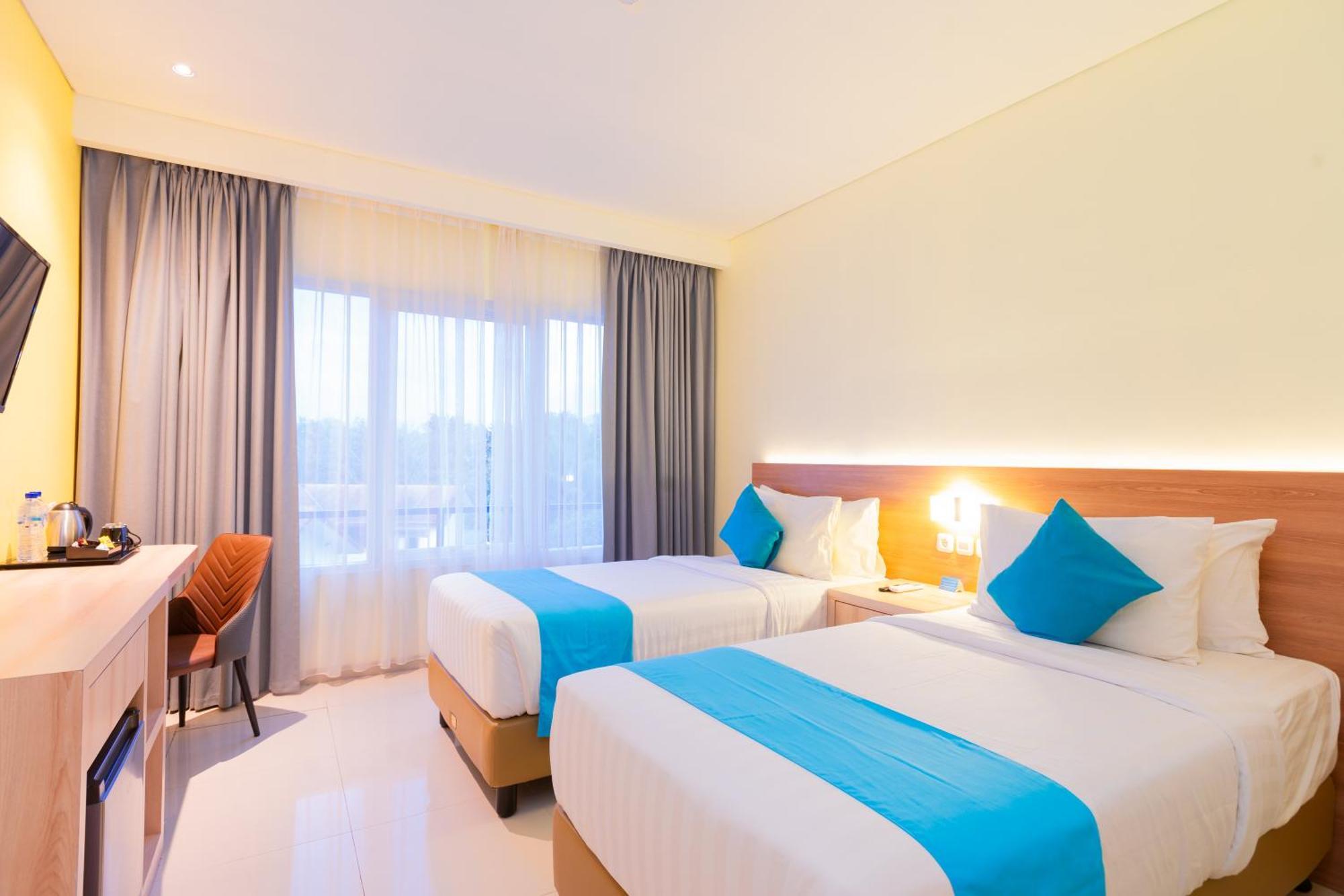 Zasgo Hotel Labuan Bajo Exterior photo
