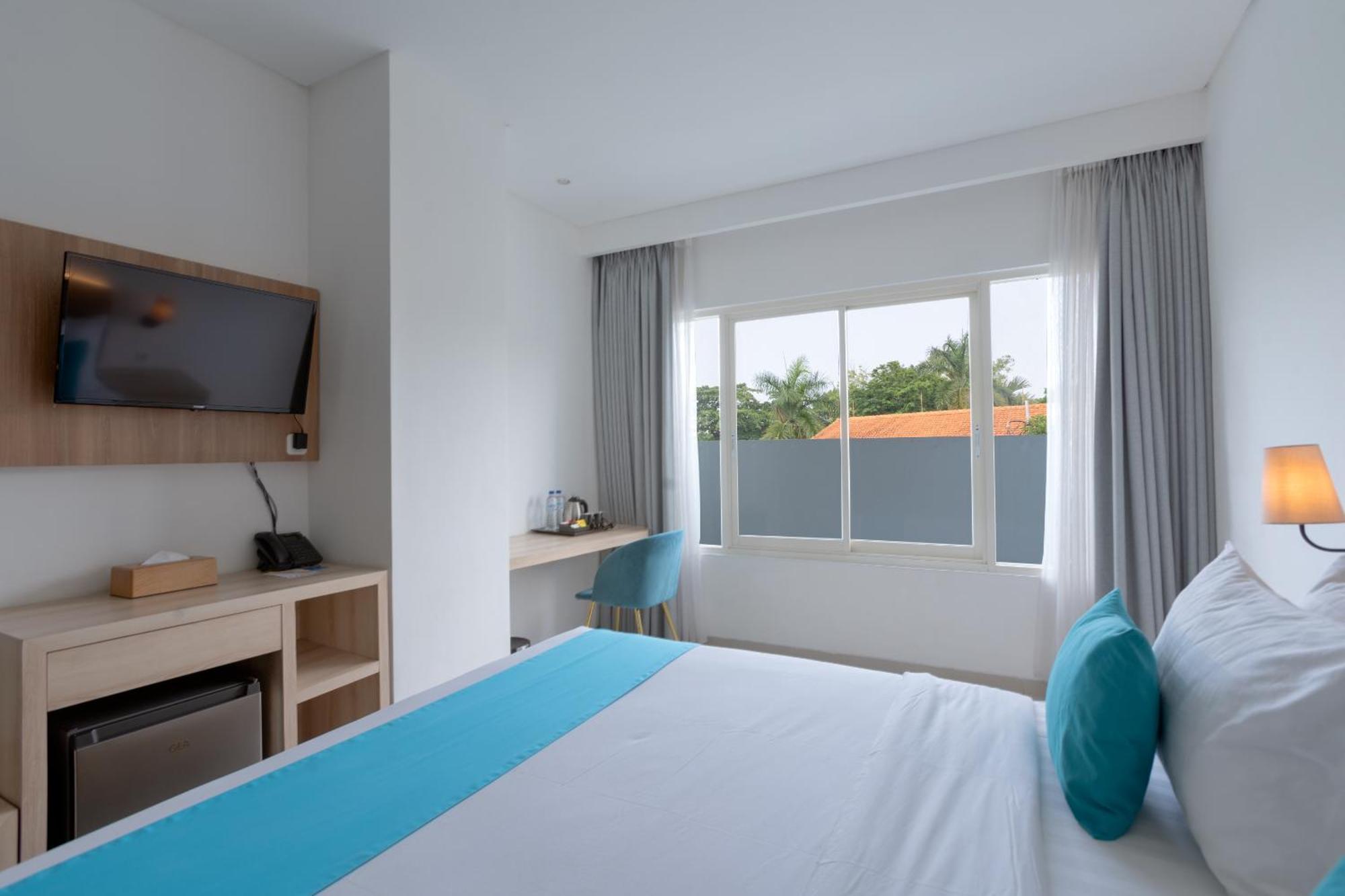 Zasgo Hotel Labuan Bajo Exterior photo